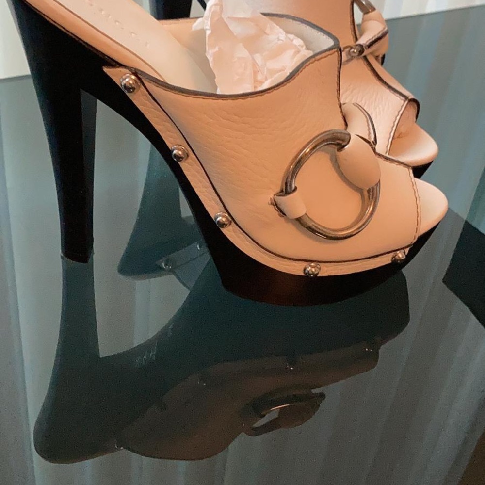 Sandals - Picture 3 of 4